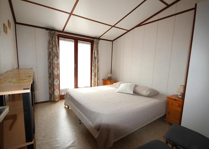 Domaine De A 600m De La Climatisee Wifi 3 7 Couchages Animations Et Piscines En Supplement - Lrtamw29 * 波尔蒂拉盖