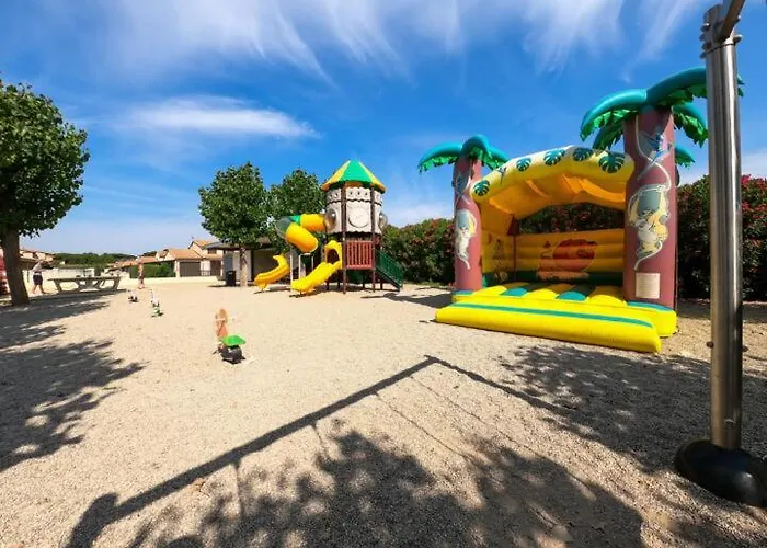 Domaine De A 600m De La Climatisee Wifi 3 7 Couchages Animations Et Piscines En Supplement - Lrtamw29 别墅